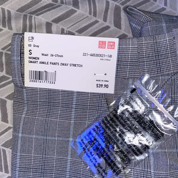 UNIQLO Smart Ankle Pants - Picture 5 of 5